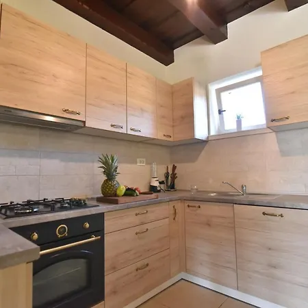 House Mate Ceko - Authentic Dalmatian Stone Feriehus Sukošan