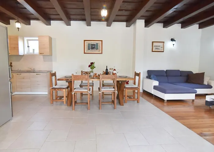 Vakantiehuis House Mate Ceko - Authentic Dalmatian Stone Villa