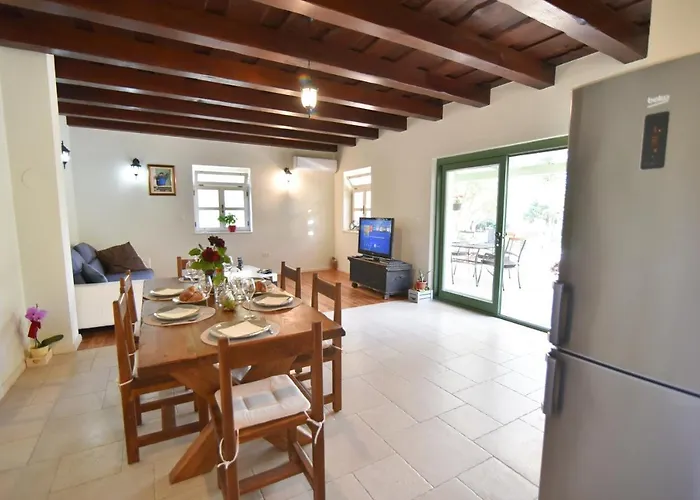 House Mate Ceko - Authentic Dalmatian Stone Villa بيت للعطل